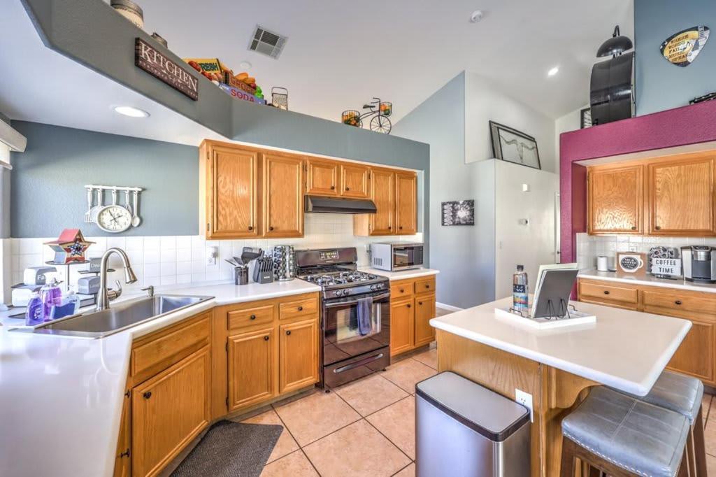 Family Fun For Everyone In Las Vegas- 4 Bedrooms, Billiards, Game Room Henderson Dış mekan fotoğraf