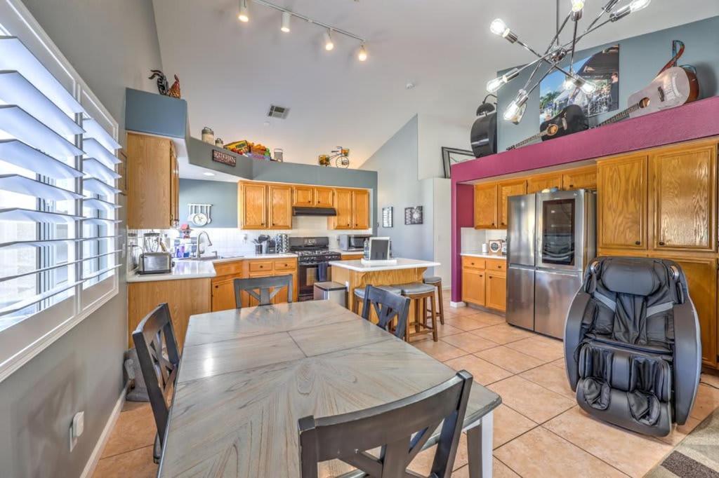Family Fun For Everyone In Las Vegas- 4 Bedrooms, Billiards, Game Room Henderson Dış mekan fotoğraf