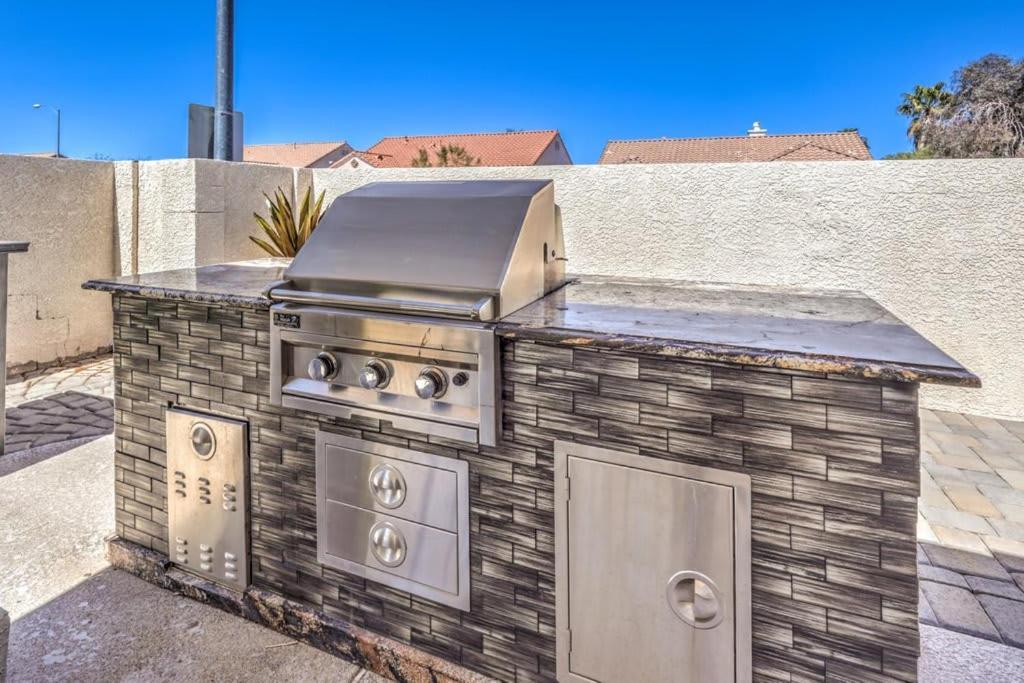 Family Fun For Everyone In Las Vegas- 4 Bedrooms, Billiards, Game Room Henderson Dış mekan fotoğraf